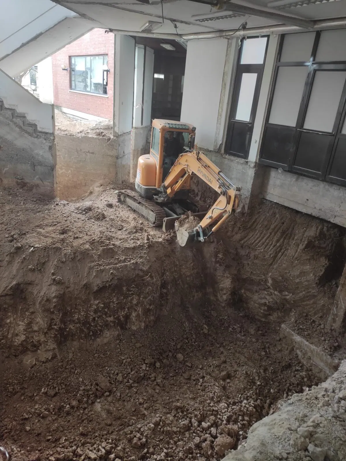 ODTÜ Sosyal Bina Güçlendirme ve Tadilat Yapım İşi thumbnail 7