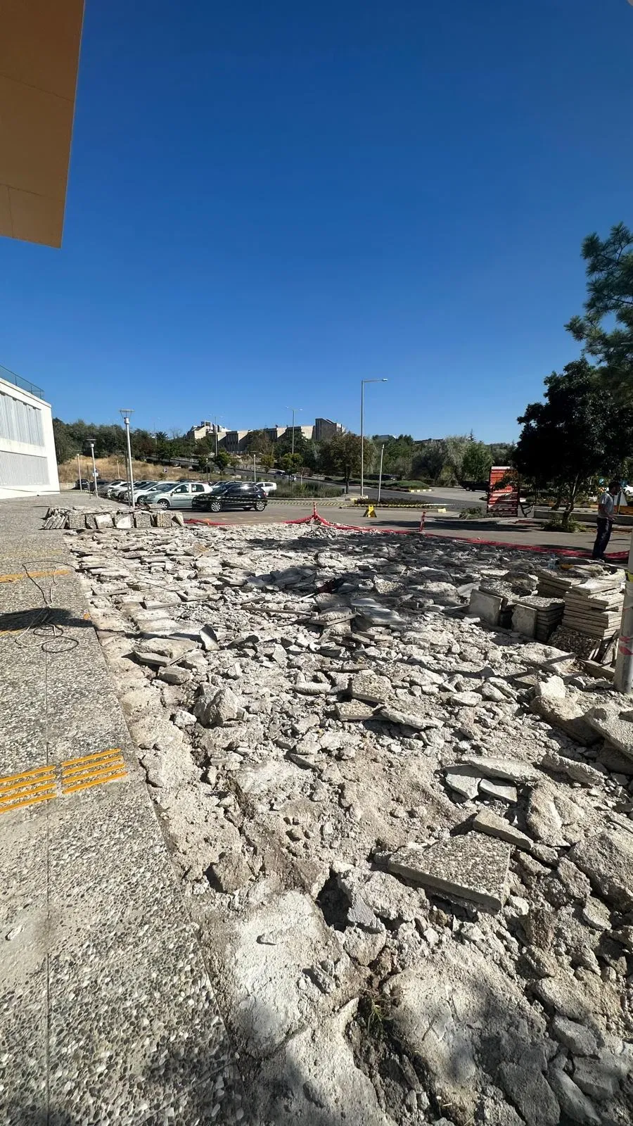 ODTÜ Eğitim Fakültesi Ek Bina Tadilat İşi thumbnail 6