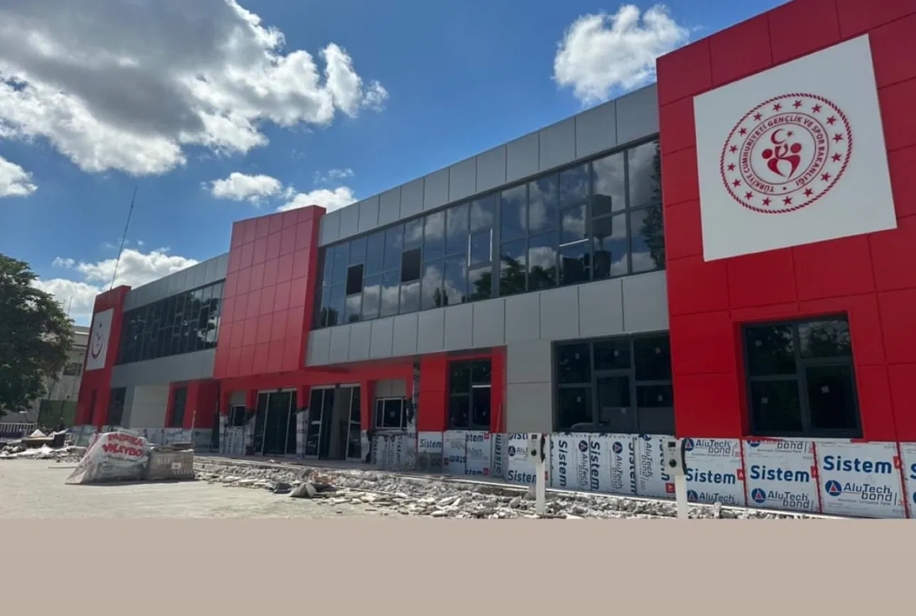 TVF Selim Sırrı Tarcan Kapalı Spor Salonu Tadilatı thumbnail 2